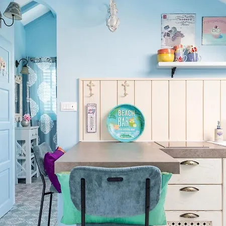 Blue Dreams In The Old Town With A Sea View Apartment