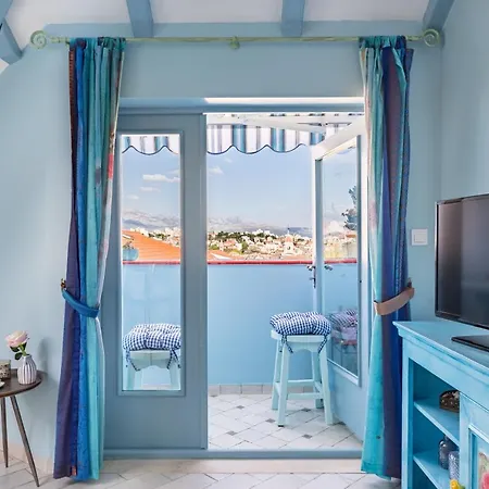 Apartment Blue Dreams In The Old Town With A Sea View Split